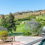 Stunning Frontline Golf - Pass The Keys Apartment *