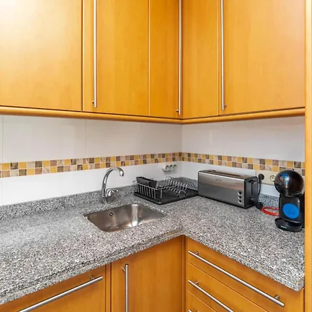 Stunning Frontline Golf - Pass The Keys Apartment